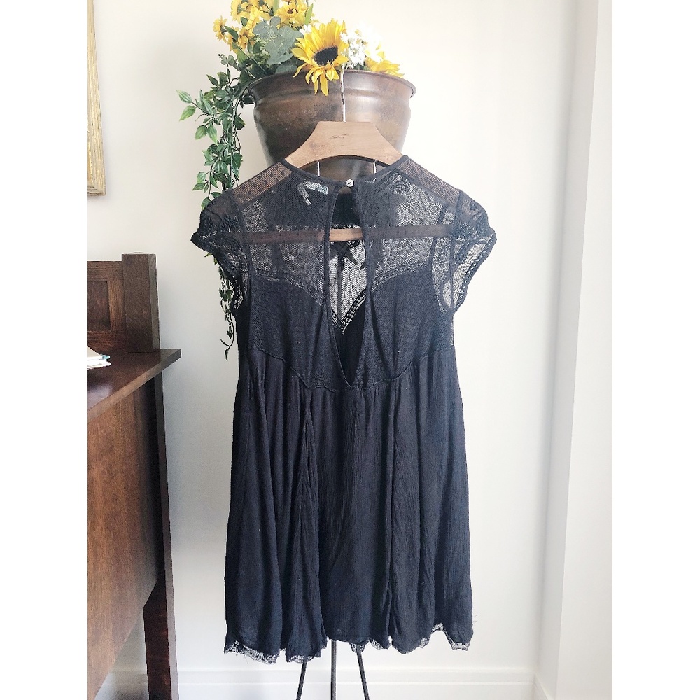 KIMCHI BLUE URBAN OUTFITTERS LACE FLOWY DRESS - Picture 2 of 6